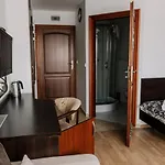 Szálloda Latarnik - Doskonala Lokalizacja, Blisko Atrakcji, 20min Do Plazy Łeba