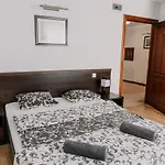Szálloda Latarnik - Doskonala Lokalizacja, Blisko Atrakcji, 20min Do Plazy Łeba