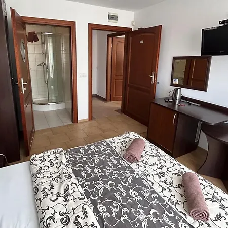 Latarnik - Doskonala Lokalizacja, Blisko Atrakcji, 20min Do Plazy Hotel Łeba