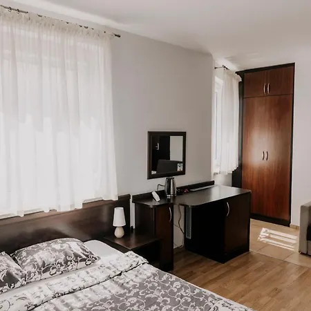 Hotel Latarnik - Doskonala Lokalizacja, Blisko Atrakcji, 20min Do Plazy *