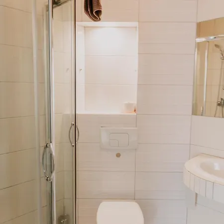 Latarnik - Doskonala Lokalizacja, Blisko Atrakcji, 15min Do Plazy Hotel Łeba