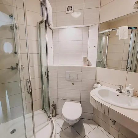 Latarnik - Doskonala Lokalizacja, Blisko Atrakcji, 15min Do Plazy Hotel Łeba