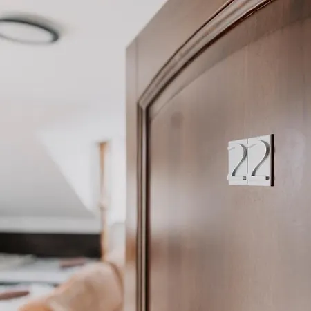 Hotel Latarnik - Doskonala Lokalizacja, Blisko Atrakcji, 20min Do Plazy