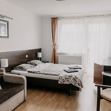 Hotel Latarnik - Doskonala Lokalizacja, Blisko Atrakcji, 15min Do Plazy *