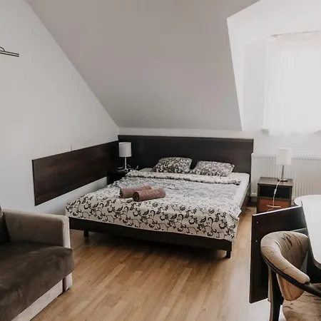 Szálloda Latarnik - Doskonala Lokalizacja, Blisko Atrakcji, 15min Do Plazy